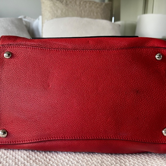 Red leather Prada bag - Picture 8 of 10